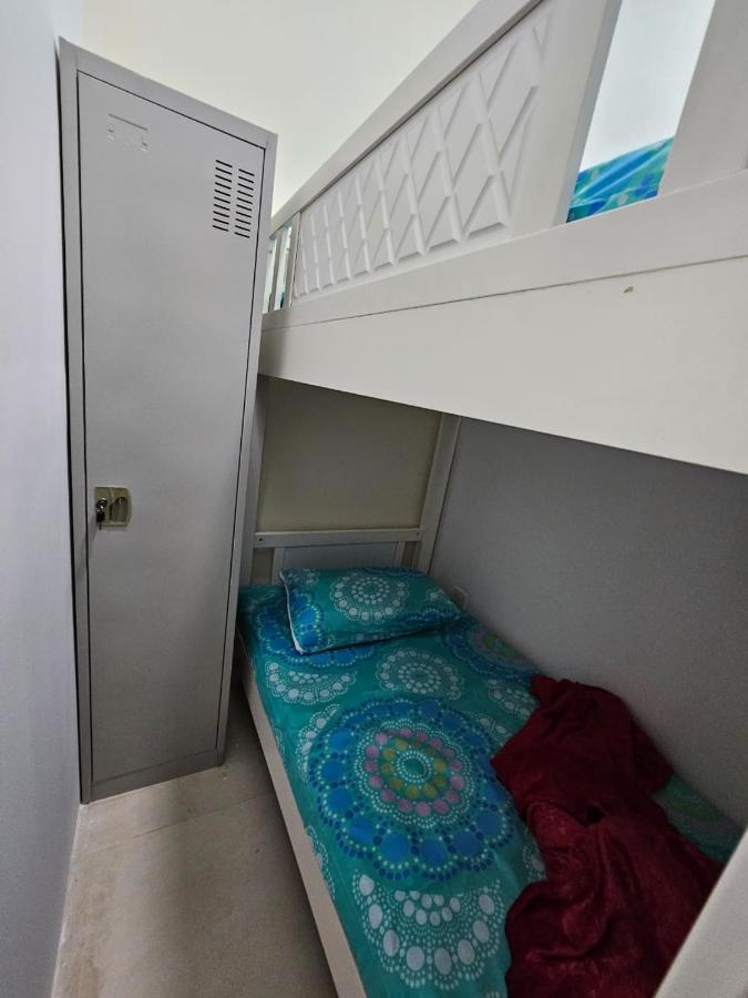 Sky 9 Hostel *