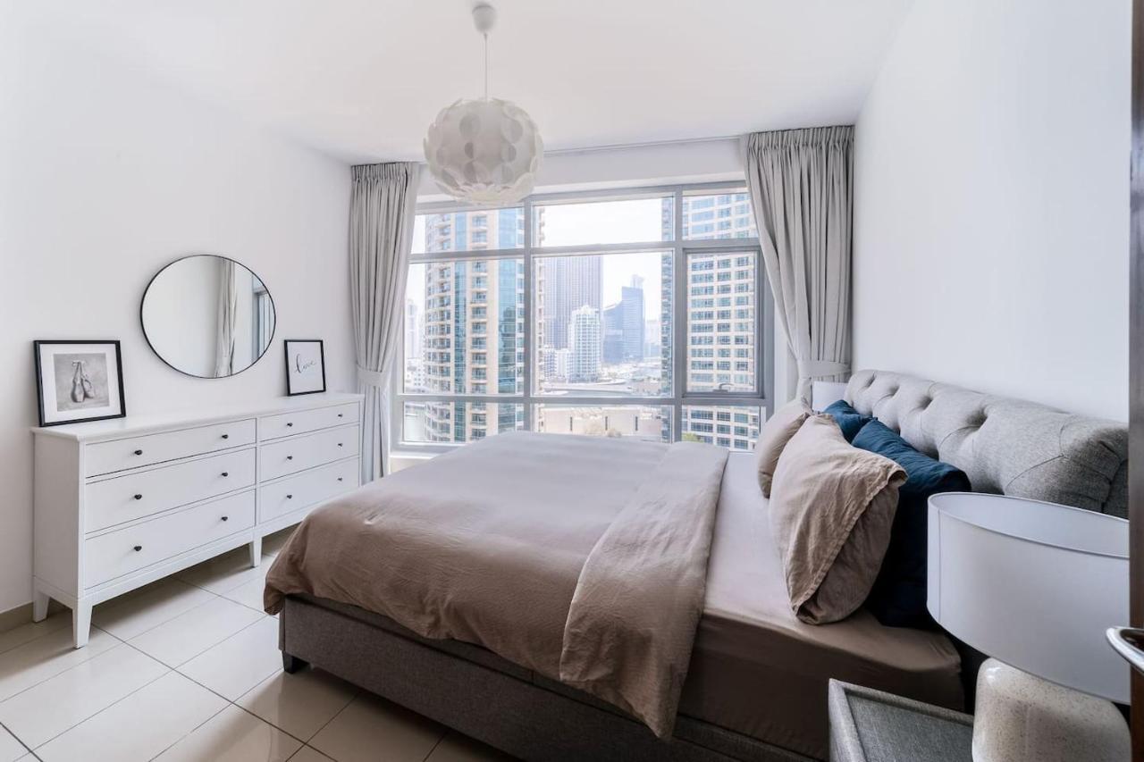 Heart Of The Marina - 1 Bedroom Apartment