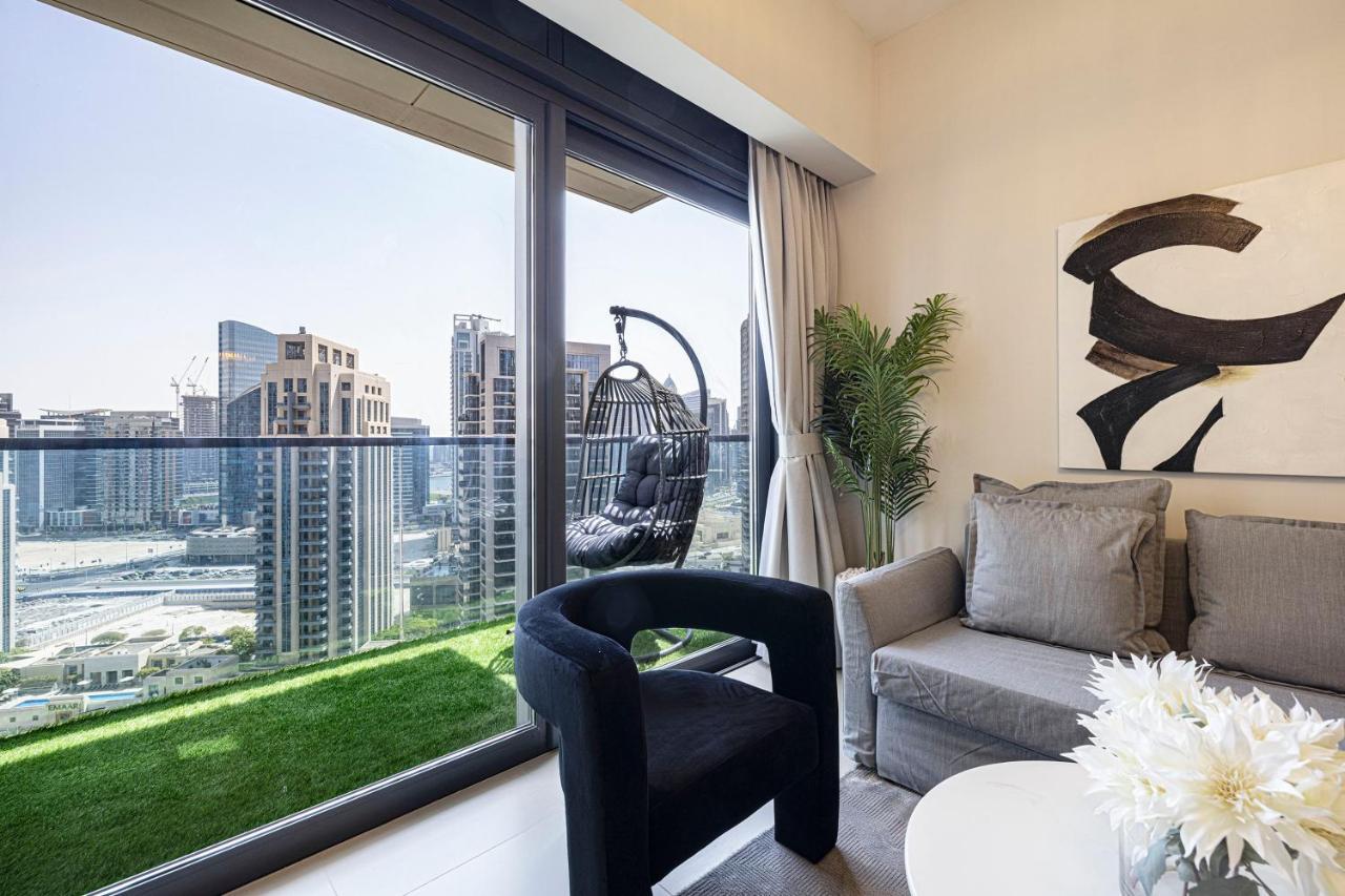 Magnificent Brand New Lux 2 Bedroom Opera District Apartment
