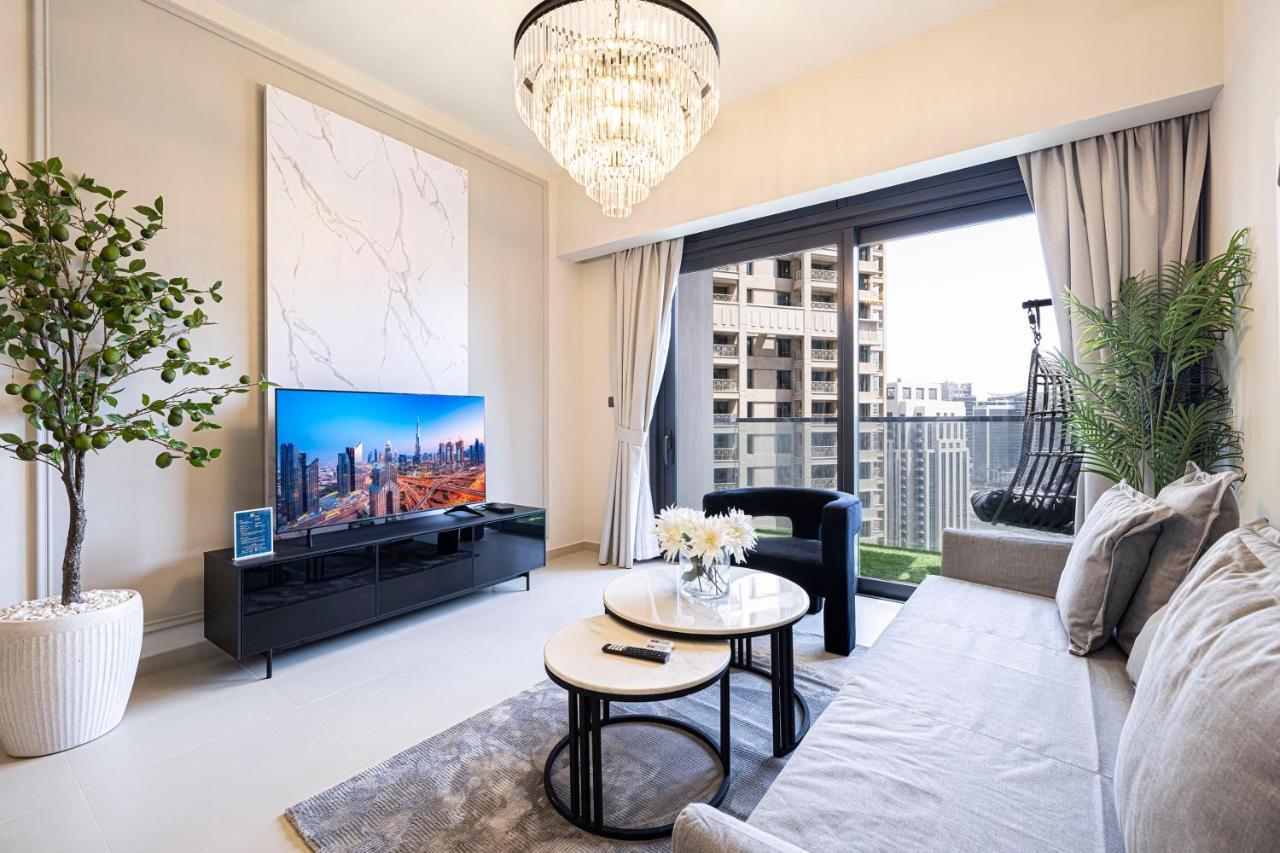 Magnificent Brand New Lux 2 Bedroom Opera District Dubai