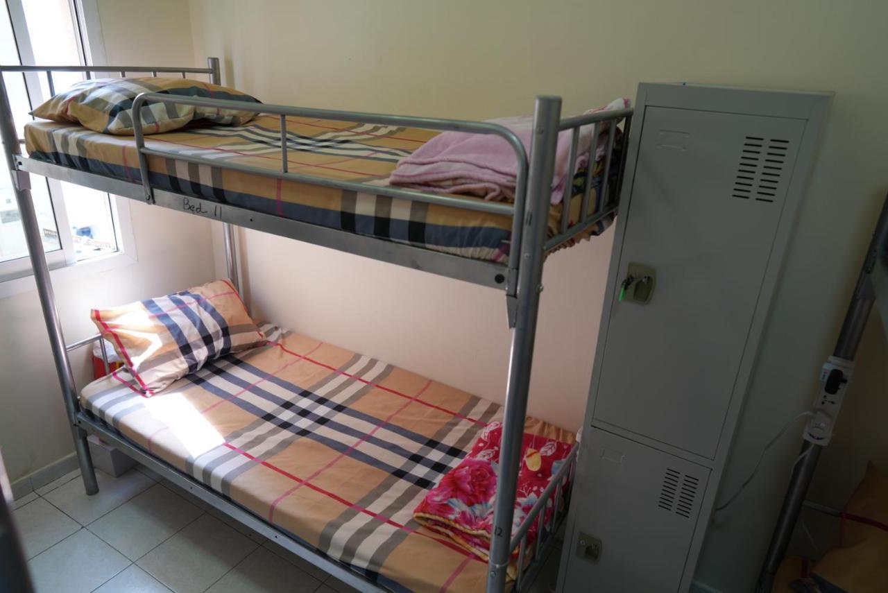 Topstay Boys & Furnished Holiday Albergue