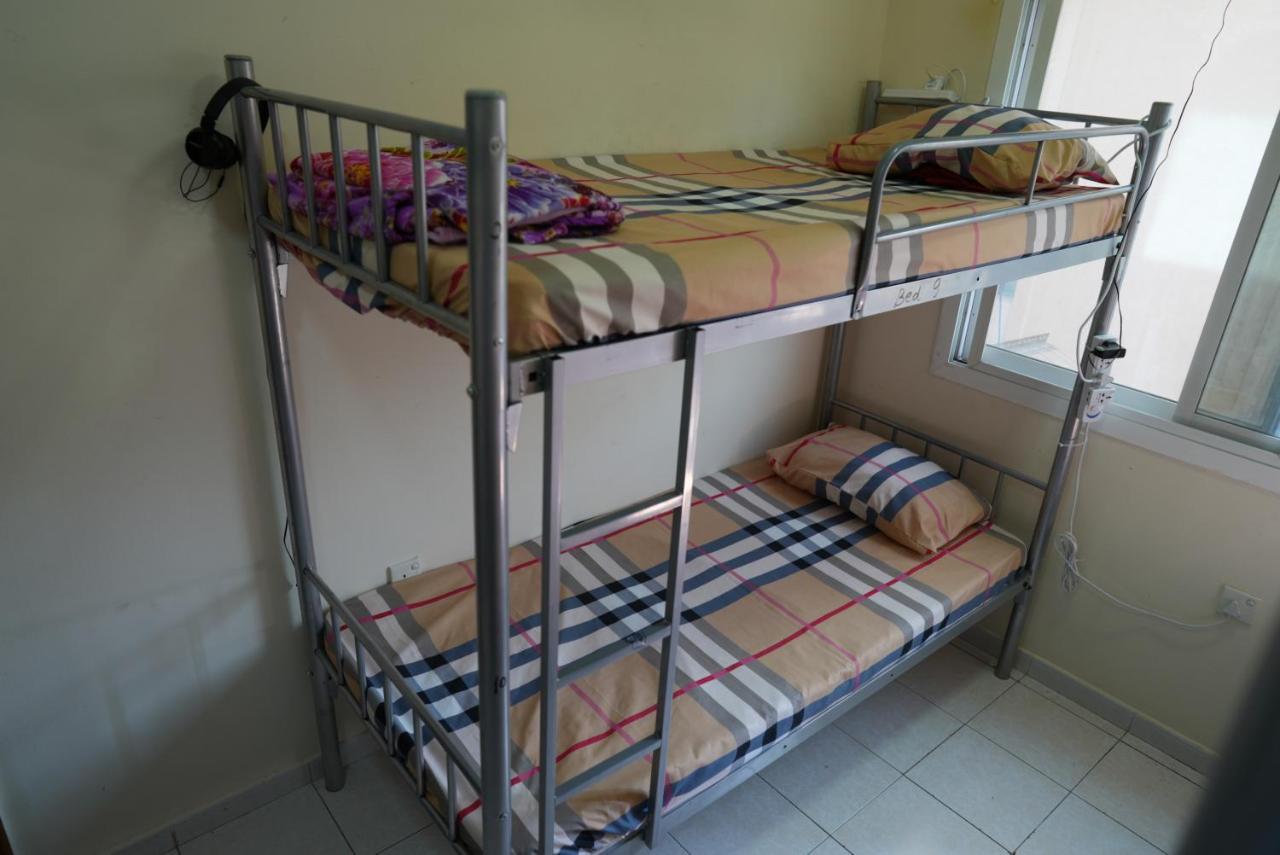 Topstay Boys & Furnished Holiday Albergue *