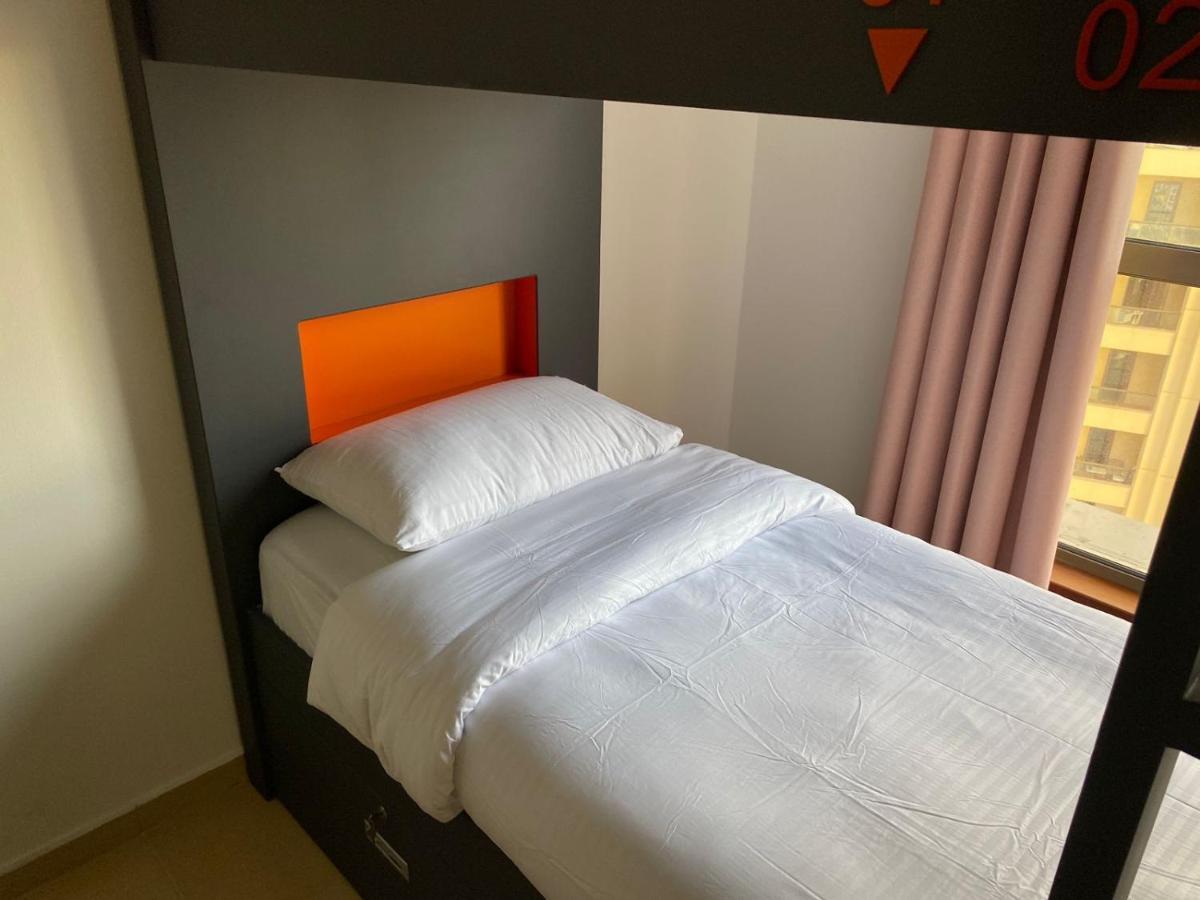 Grays By Haly Hostel Dubai