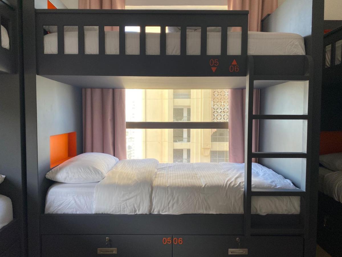 Grays By Haly Hostel Dubai