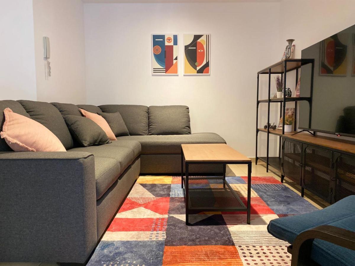 Grays By Haly Hostel