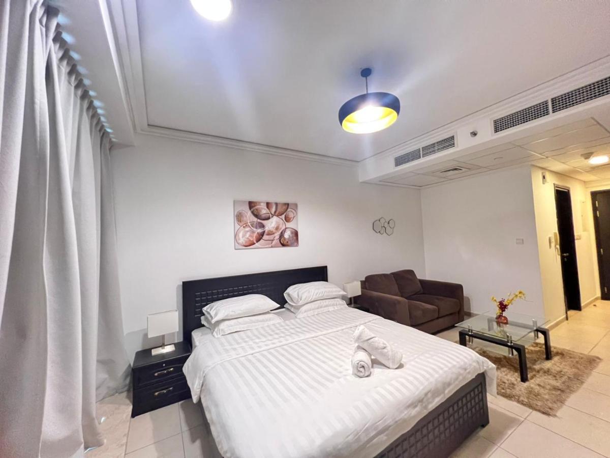 New Age - Cozy In Goldcrest Views 2, Jlt