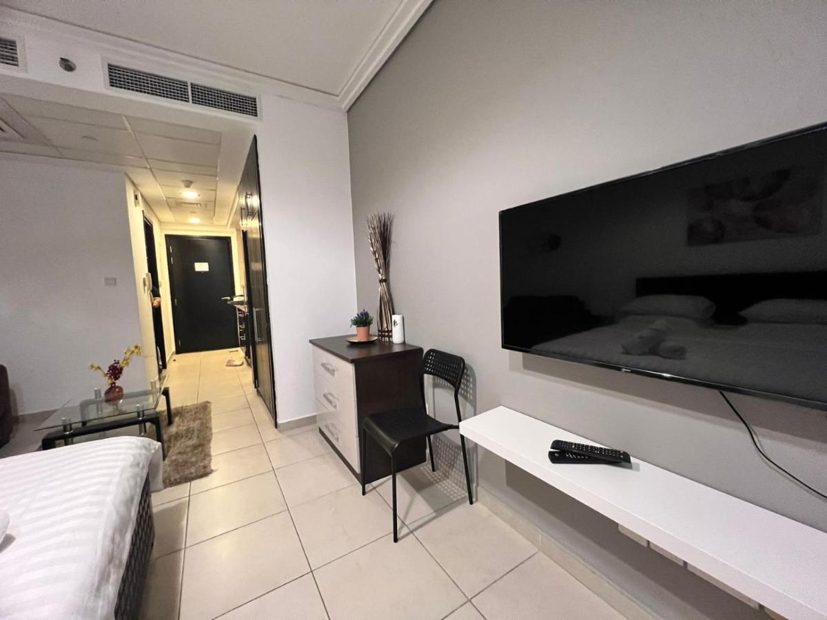 New Age - Cozy In Goldcrest Views 2, Jlt Dubai
