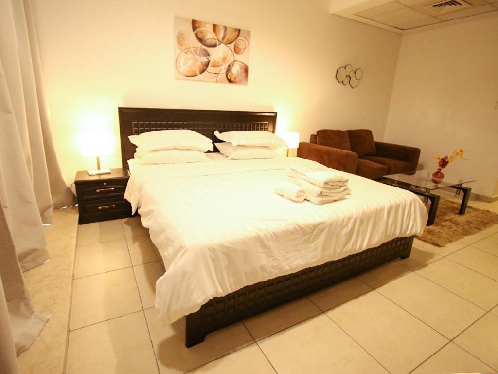 New Age - Cozy In Goldcrest Views 2, Jlt * Dubai