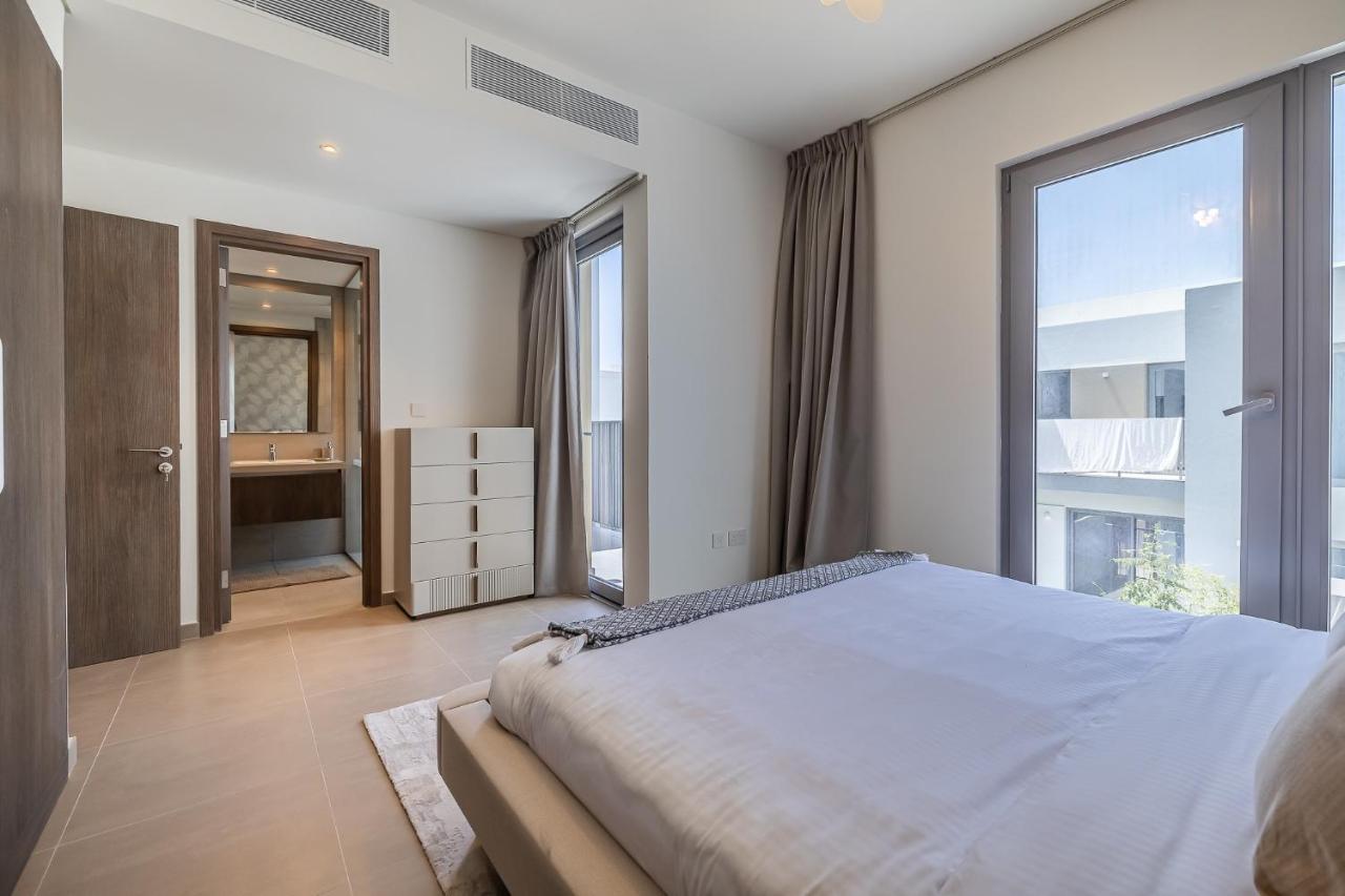 Exclusive Spacious I Garden I Maid Dubai