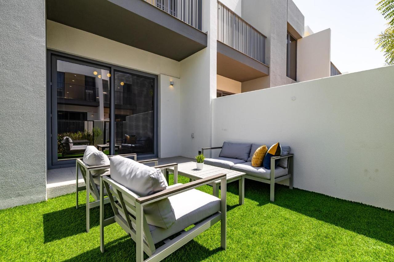 Exclusive Spacious I Garden I Maid