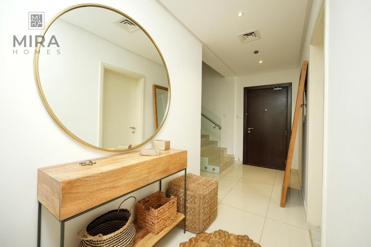 Mira Homes - Cozy 2 Bedroom Townhouse In Damac Hills Apartment