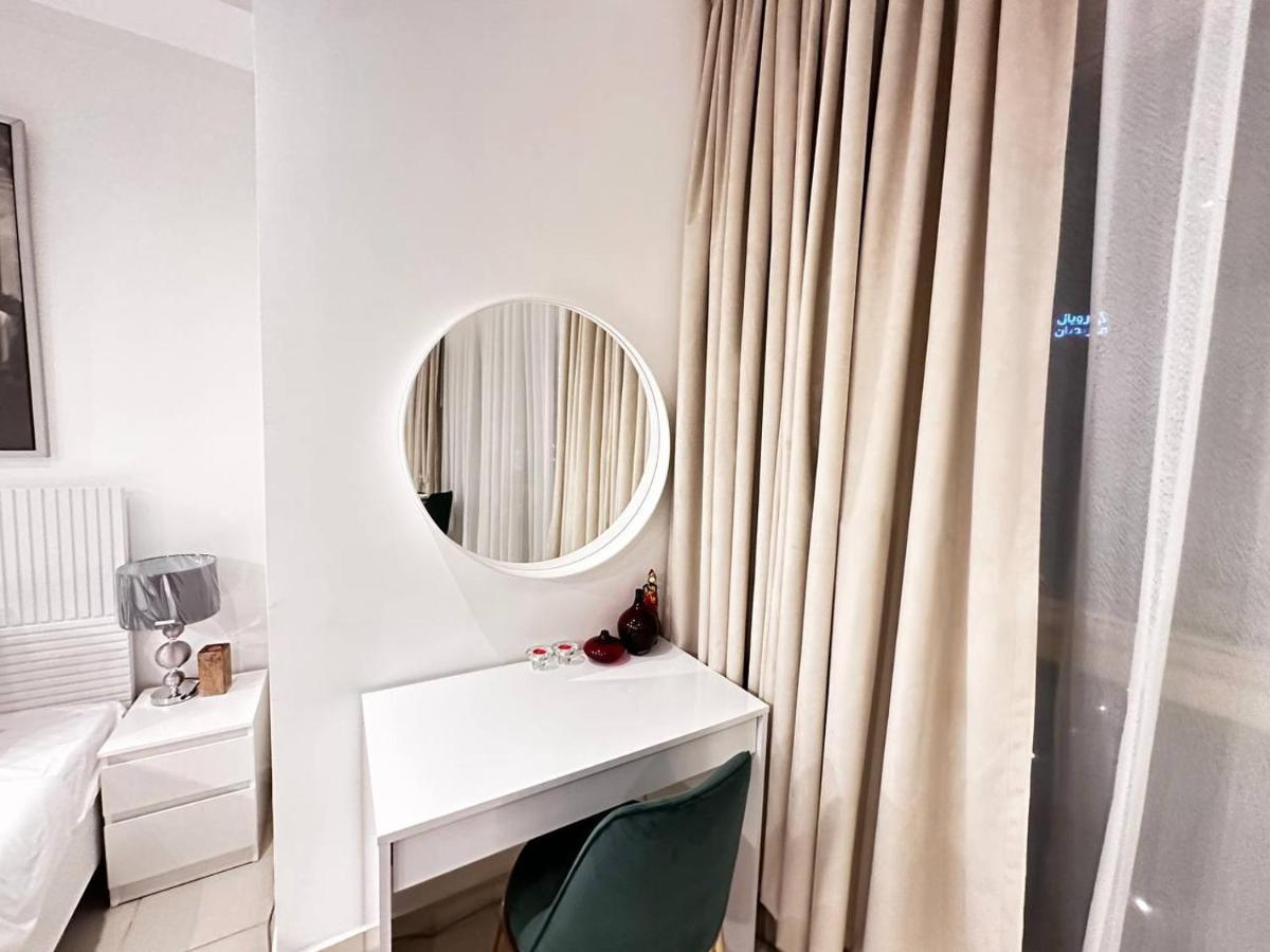 Lovely Newly Furnished Ocean View In Royal Oceanic Tower * Dubai