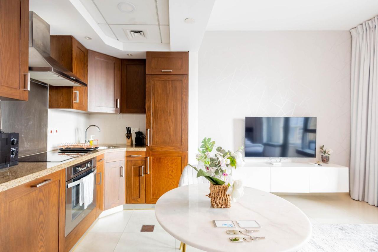 Nasma Luxury - Sleek And Modern Near Burj Khalifa Dubai