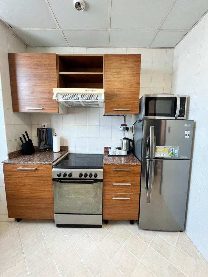 Marina Seaview Apartment Dubai