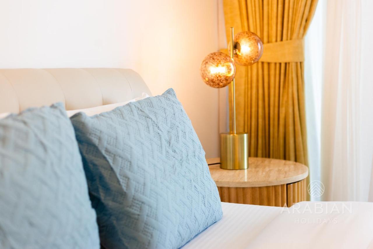 Brand New 2br With Palm Views And Private - High Floor Apartment