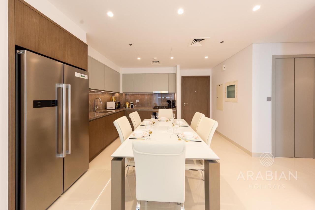 Brand New 2br With Palm Views And Private - High Floor Dubai
