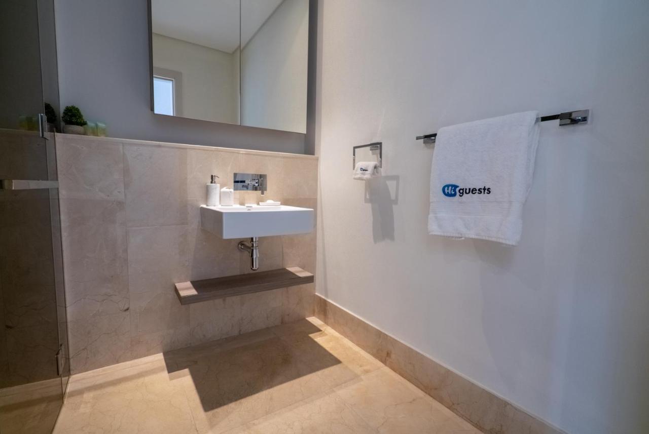 Higuests - Unparalleled Sea View From Unique Corner Unit Apartment *