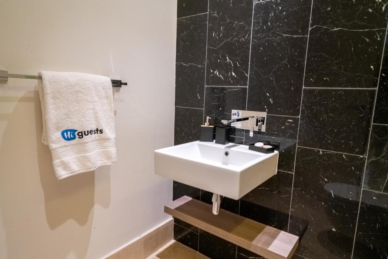 Higuests - Unparalleled Sea View From Unique Corner Unit Dubai