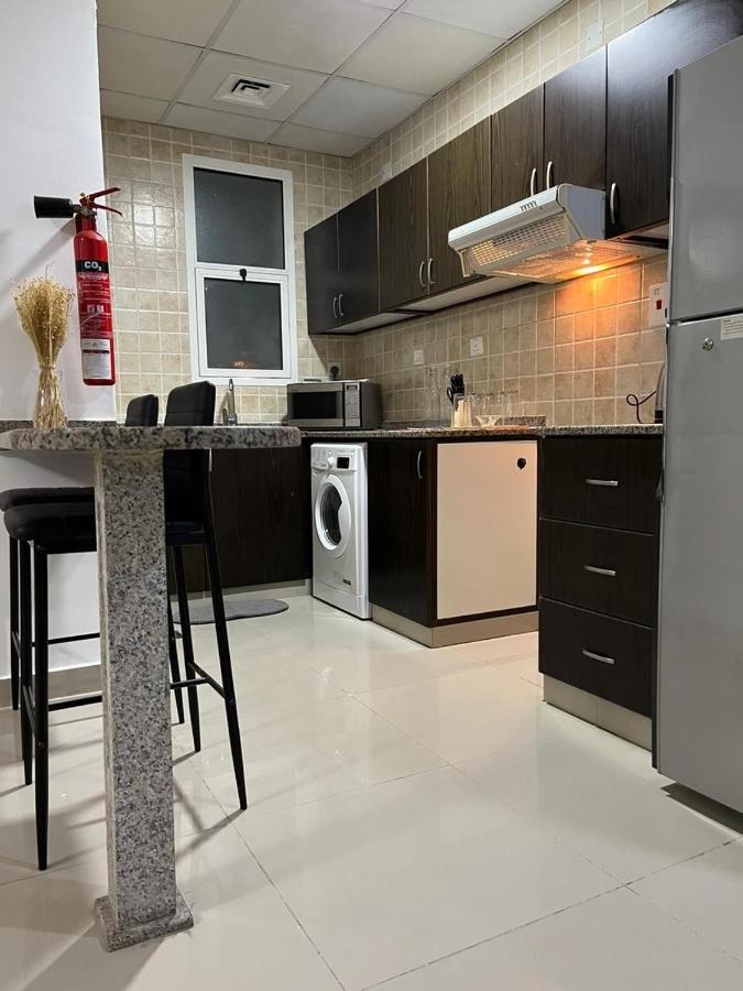 Seasoning At Duba Marina Apartment *