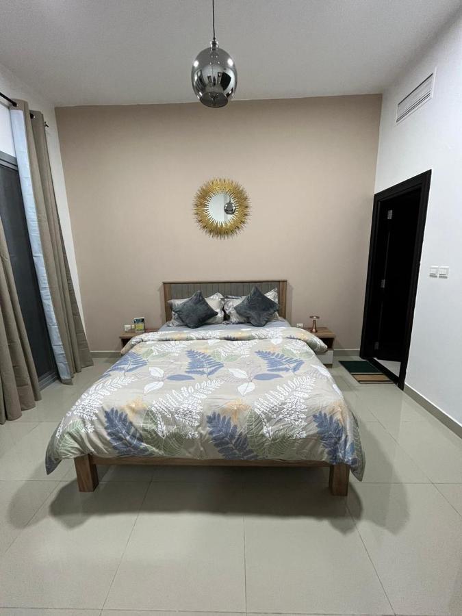 Seasoning At Duba Marina Apartment