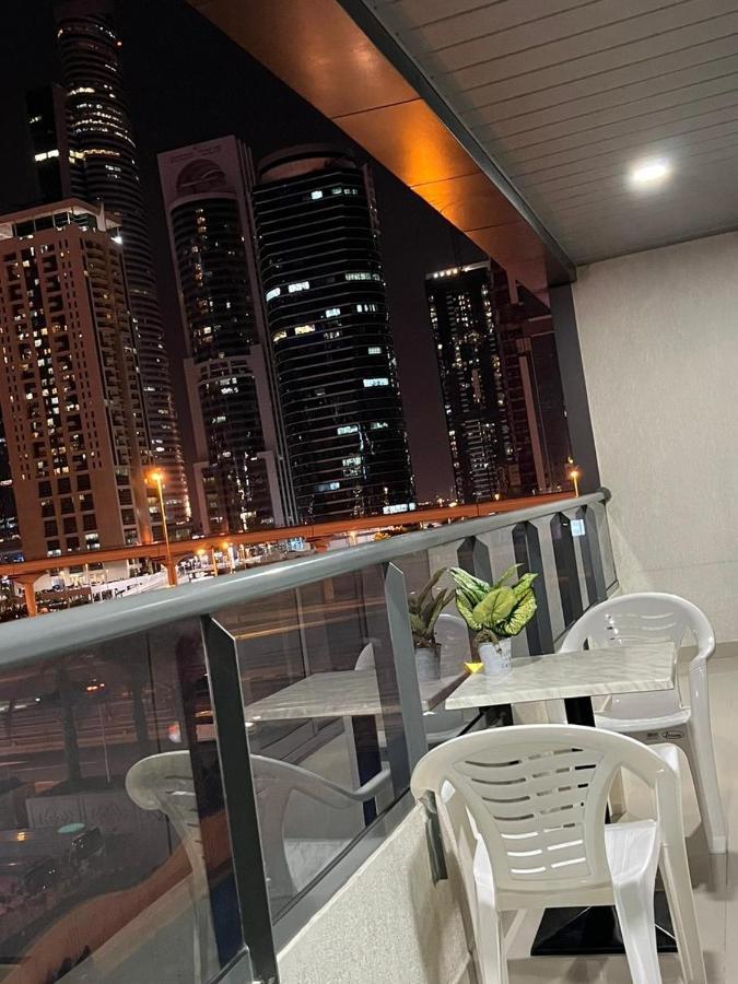 Seasoning At Duba Marina Apartment *