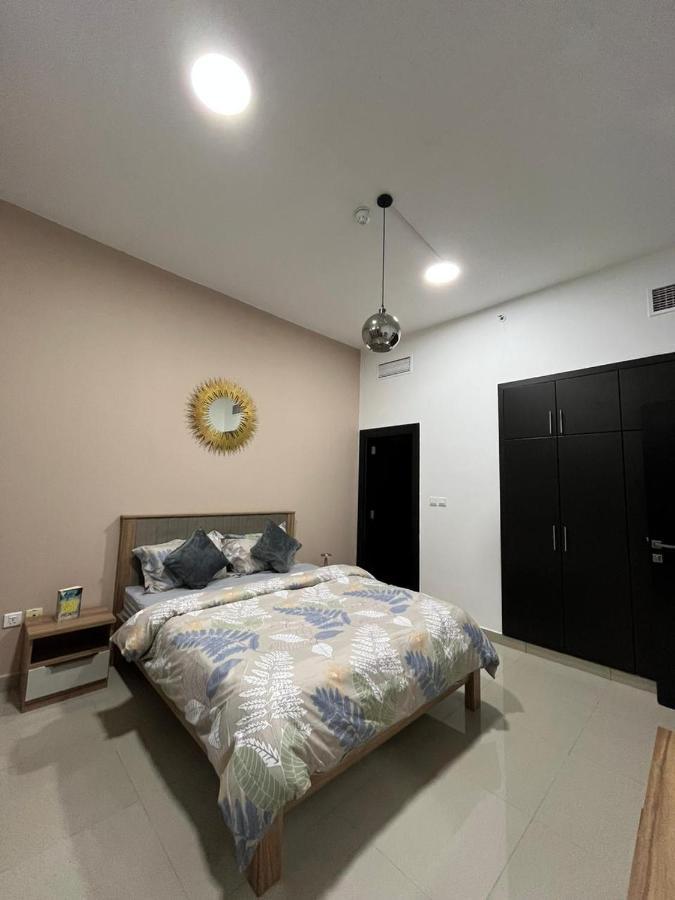 Apartment Seasoning At Duba Marina