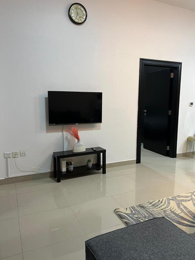 Seasoning At Duba Marina Apartment