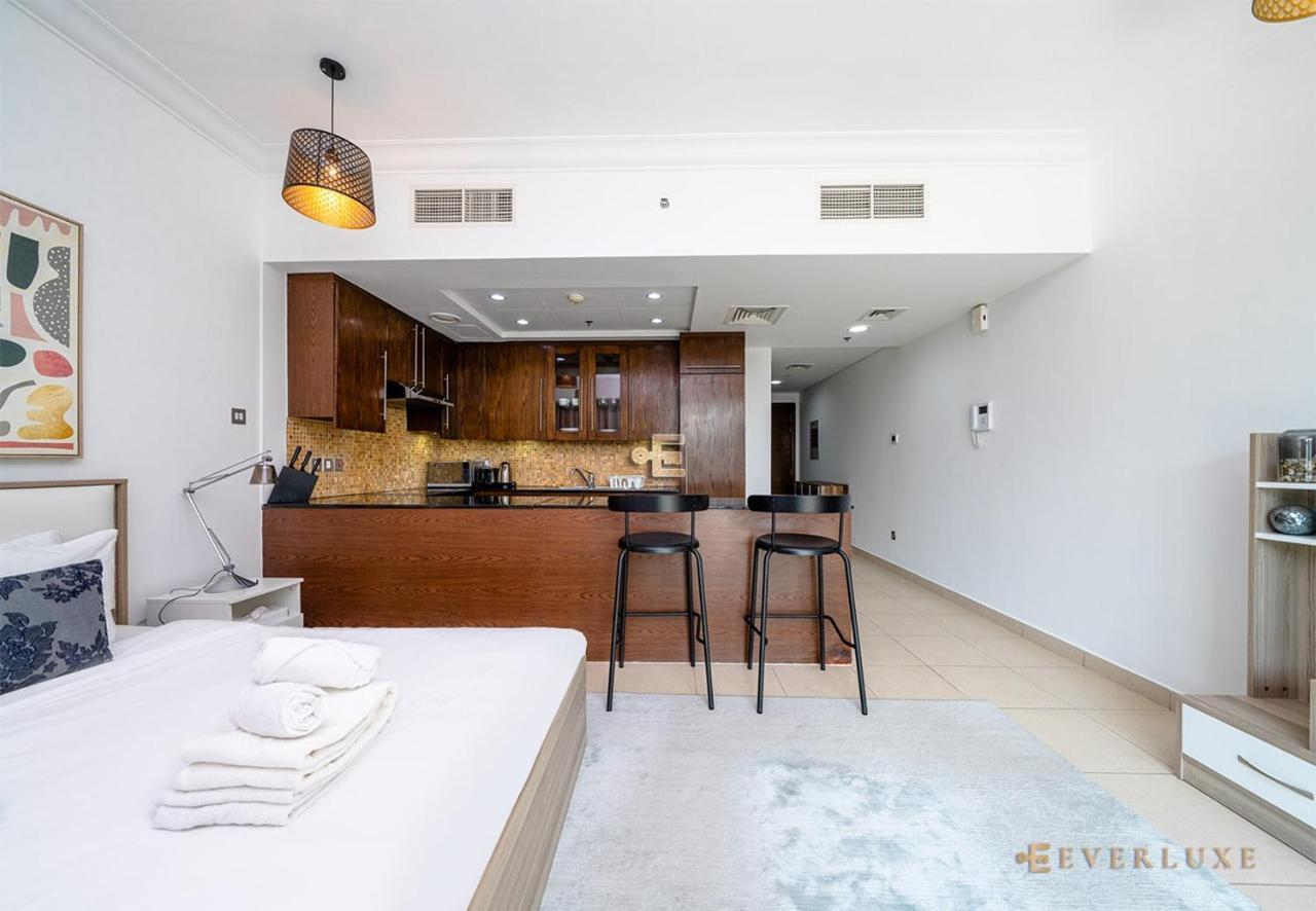 Everluxe Stylish In Downtown *