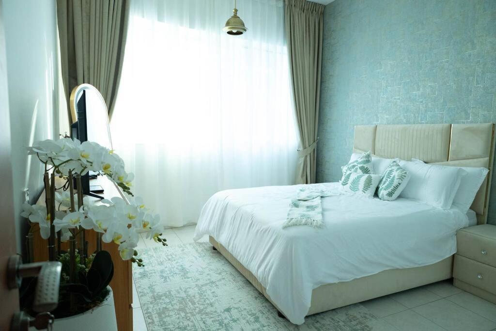 The Horizon By Beds & Company *