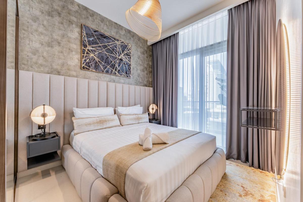 Luxury 1 Bedroom In Reva Business Bay By Pk Holidays Dubai