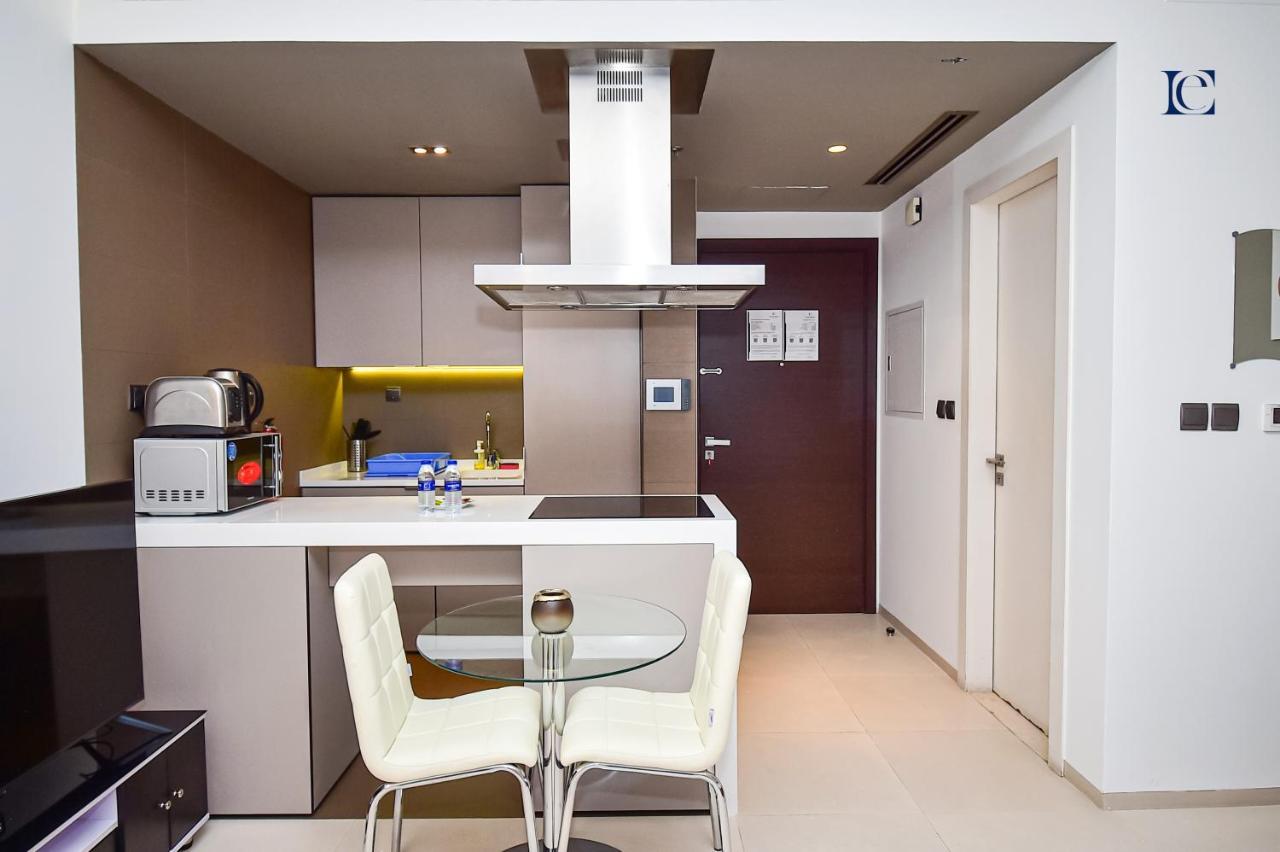 Luxury Escapes - Modern In West Avenue Marina Dubai