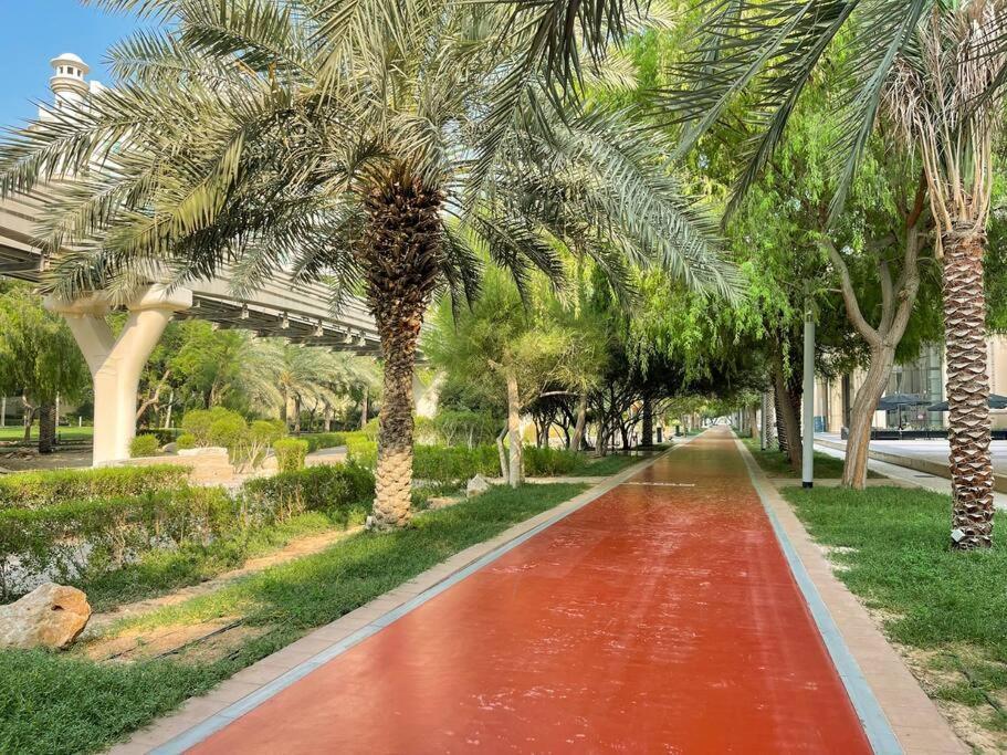 Palm Jumeirah Paradise- Luxury,unveiled Dubai
