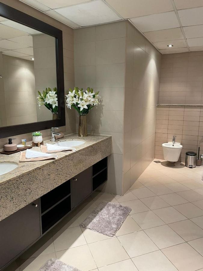 Daire Livin' Holidays - Paradise 1 Bedroom In Palm Jumeirah *