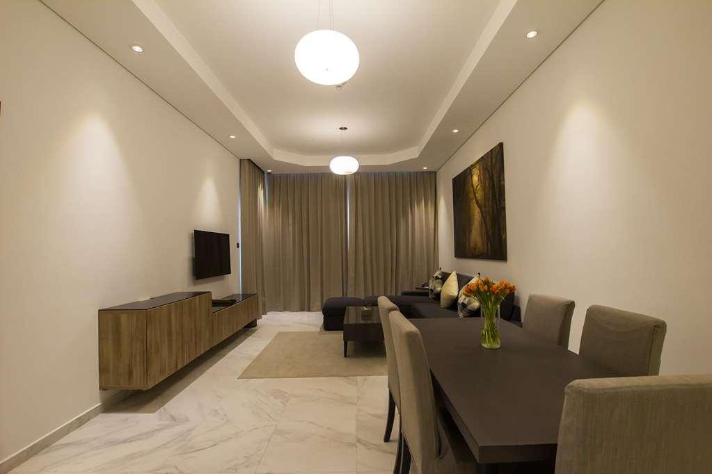 Time Onyx Aparthotel Dubai