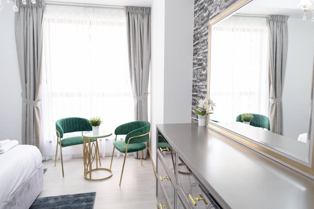 Apartment Shams Front Jbr By Happy Season Dubai