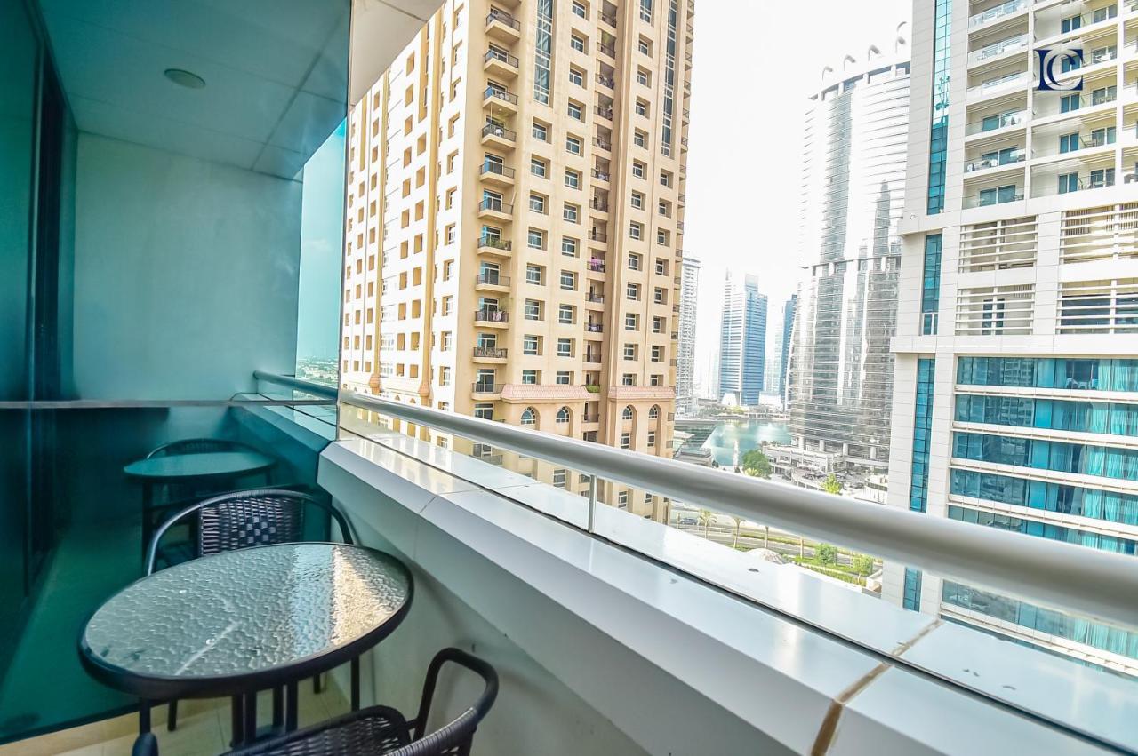 Apartamento Luxury Escapes - Modern - Metro, & Mall Mins Away *