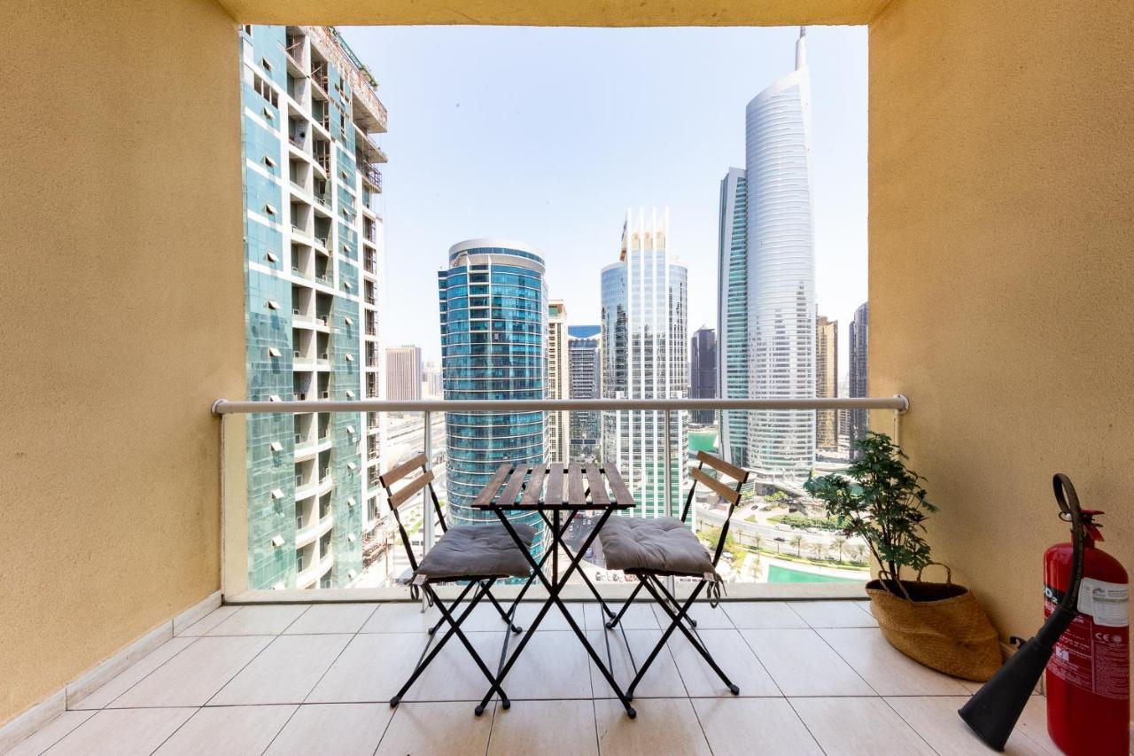Apartment Spacious With Views - Jlt Dubai