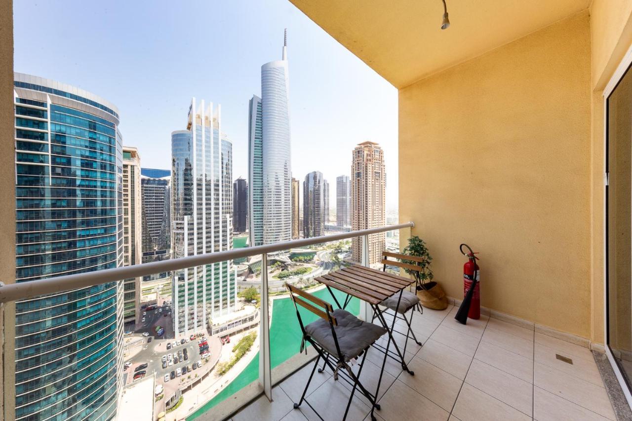 Spacious With Views - Jlt *