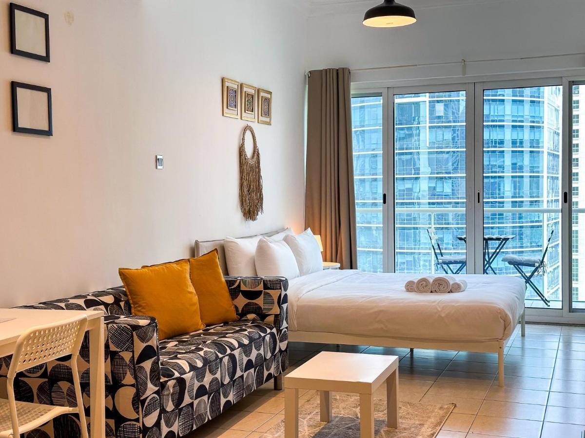 Spacious With Views - Jlt * Dubai