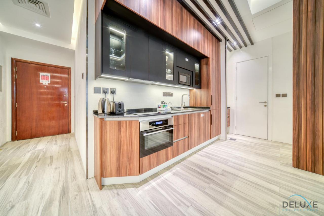 Modern 1br At Marina Park Marina By Deluxe Homes