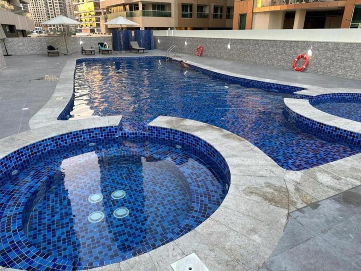 A Place Like A In Marina Apartment *