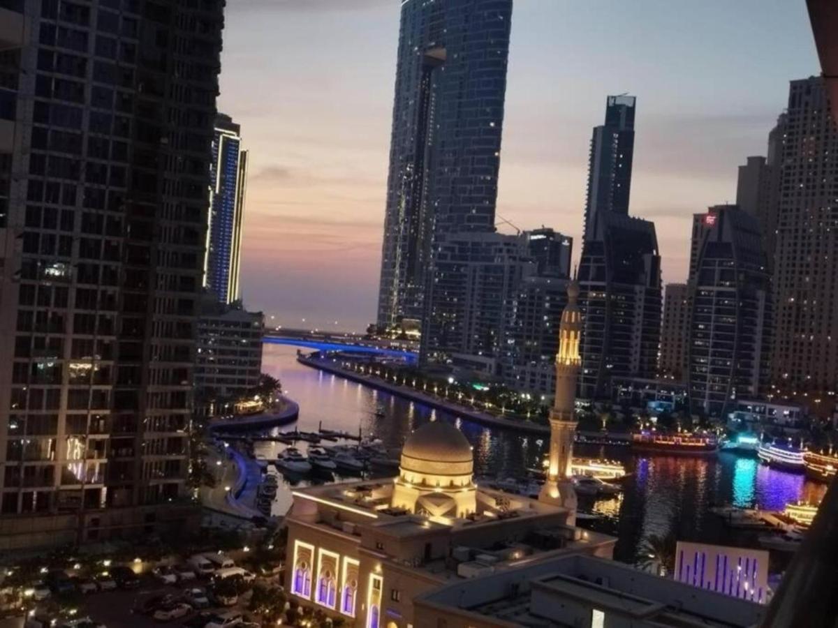 Daire A Place Like A In Marina Dubai