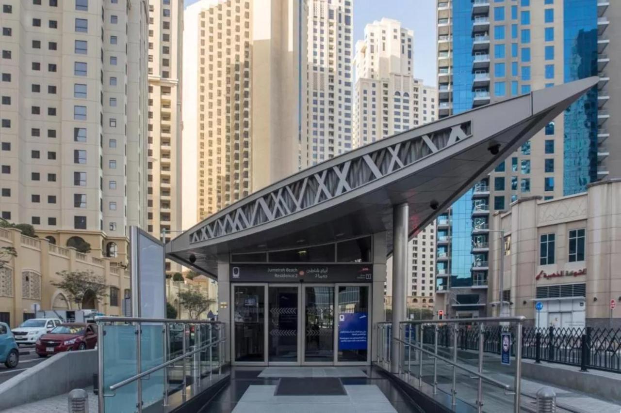 A Place Like A In Marina Apartment Dubai