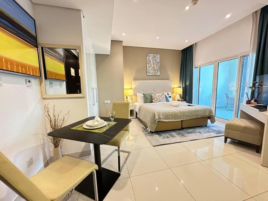 Apartamento Manzil - Cozy Nr Downtown W Canal Views Dubai