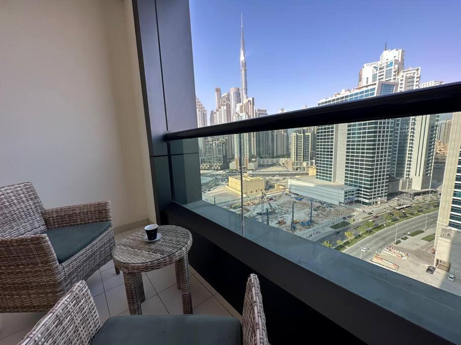 Manzil - Cozy Nr Downtown W Canal Views Apartamento Dubai
