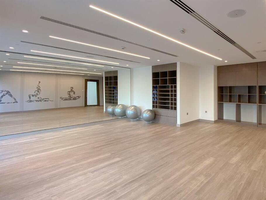 Apartment Trophy - Downtown Skyview In 35th Floor Dubai