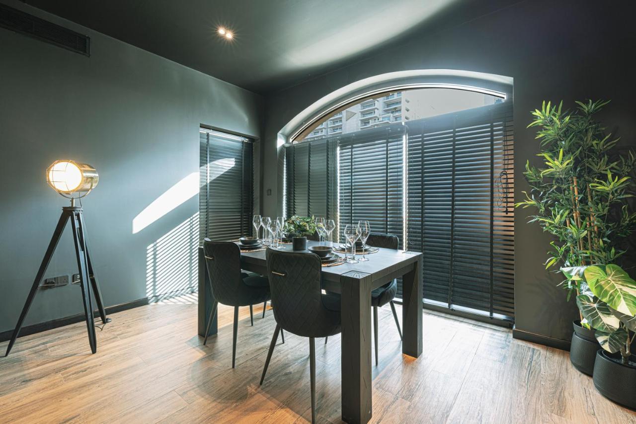 Poetry Of The Shadows By Lagom Apartment