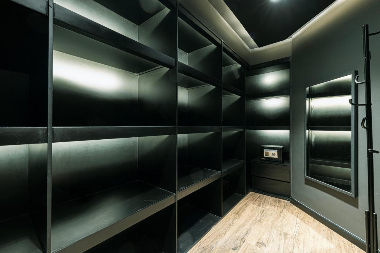 Apartment Poetry Of The Shadows By Lagom Dubai