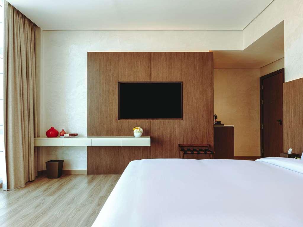 Moevenpick Jumeirah Village Triangle *