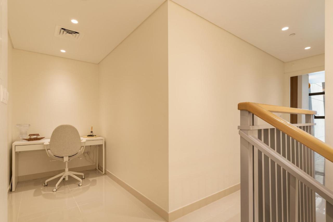 Chic 2Br Duplex, Huge Balcony High-End Furniture - Allsopp&Allsopp Apartment Dubai